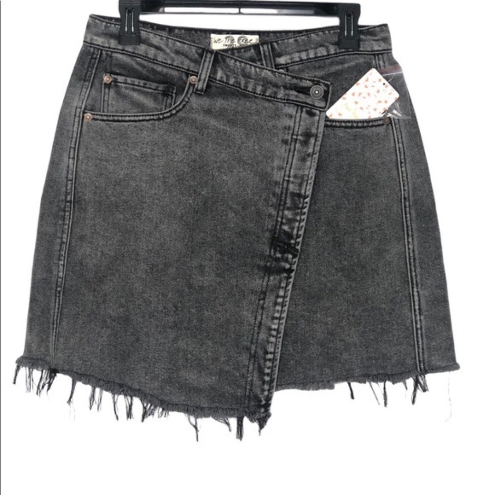 NEW Free People Parker Wrap Skirt BLACK DISTRESSED HEM A LINE DENIM SIZE 25 - Picture 5 of 6